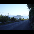 Abfahrt vom Pass mit Blick auf die Insel Hòn Nưa